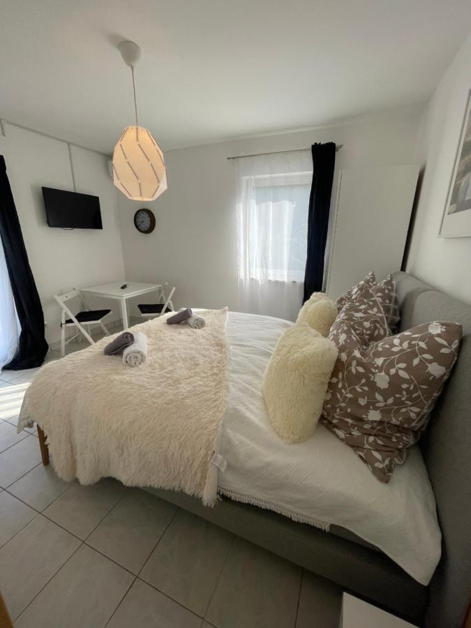 Enna Apartment 1 Perfect Location Medulin Exterior photo